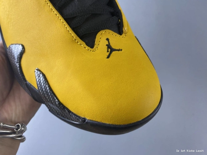 14 AIR RETRO GOLD JORDAN BQ3685-706 UNIVERSITY 0718